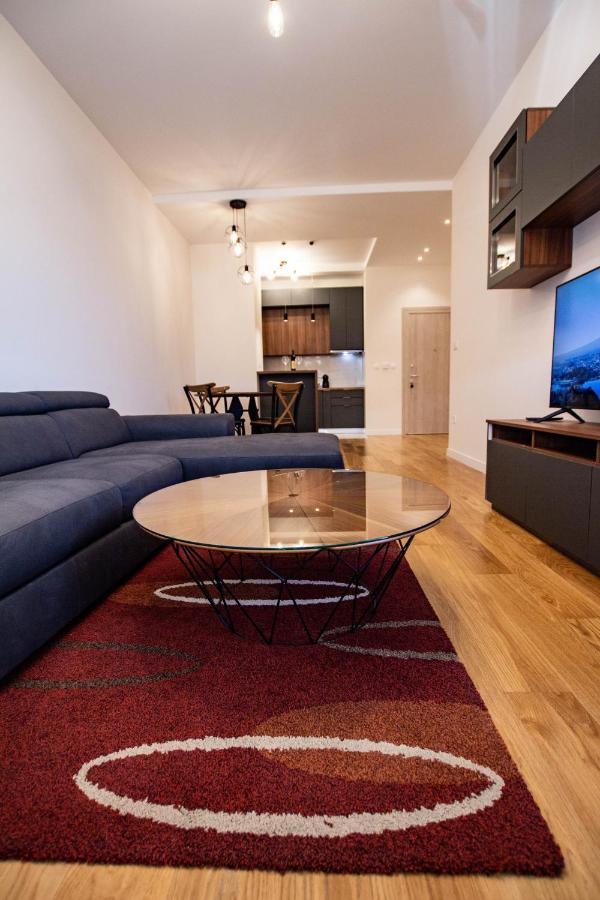 Follow The Sun - 4 Person Apartment Bar Exterior foto